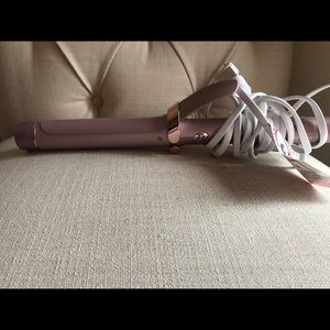 T3 1.25 CURLING IRON